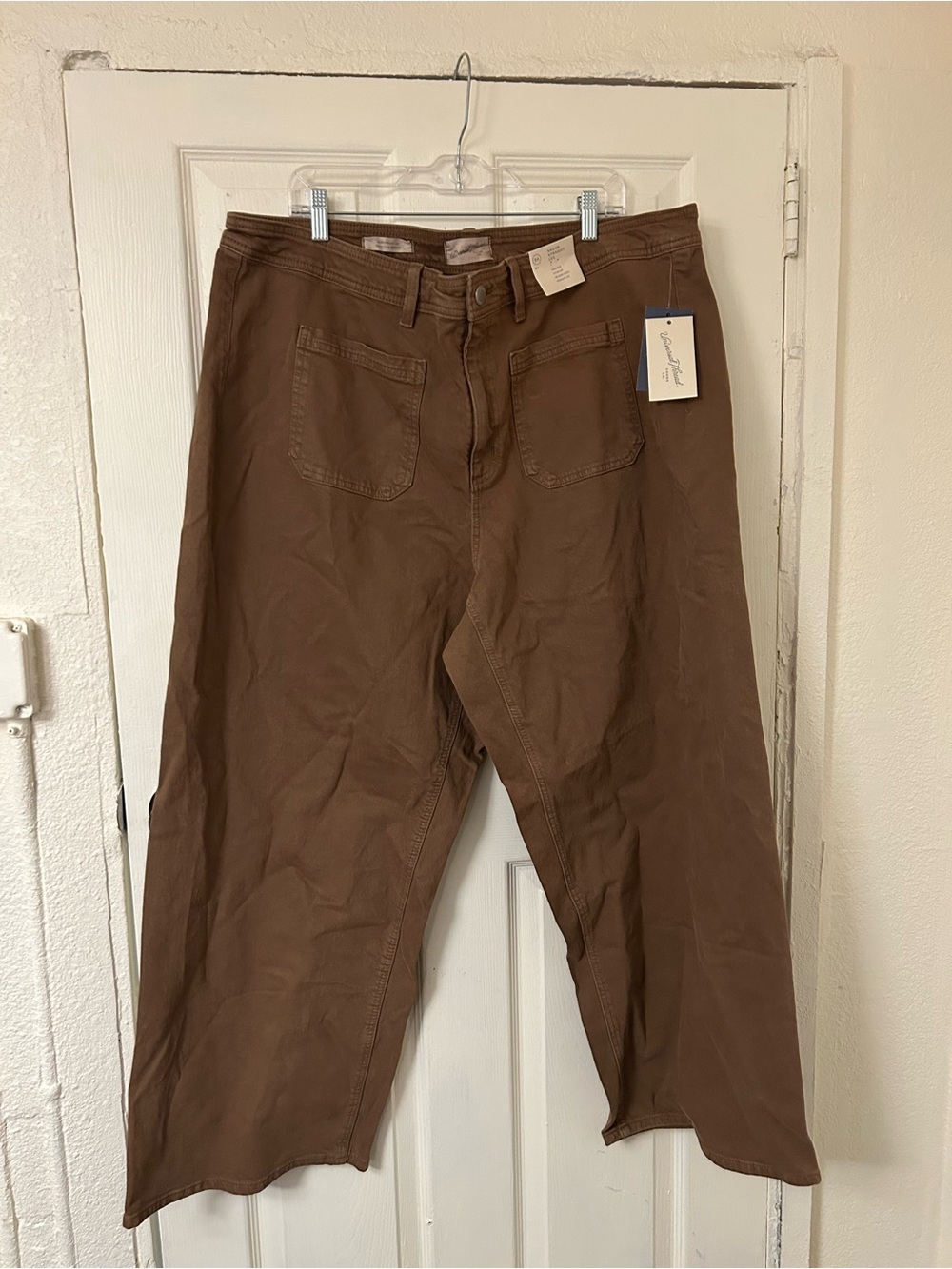 Universal Thread Women's Sailor Straight-Leg Brown Pants 99% cotton